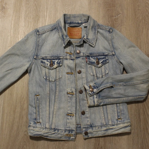 Levi's Jackets & Blazers - Levis Original Trucker Jacket